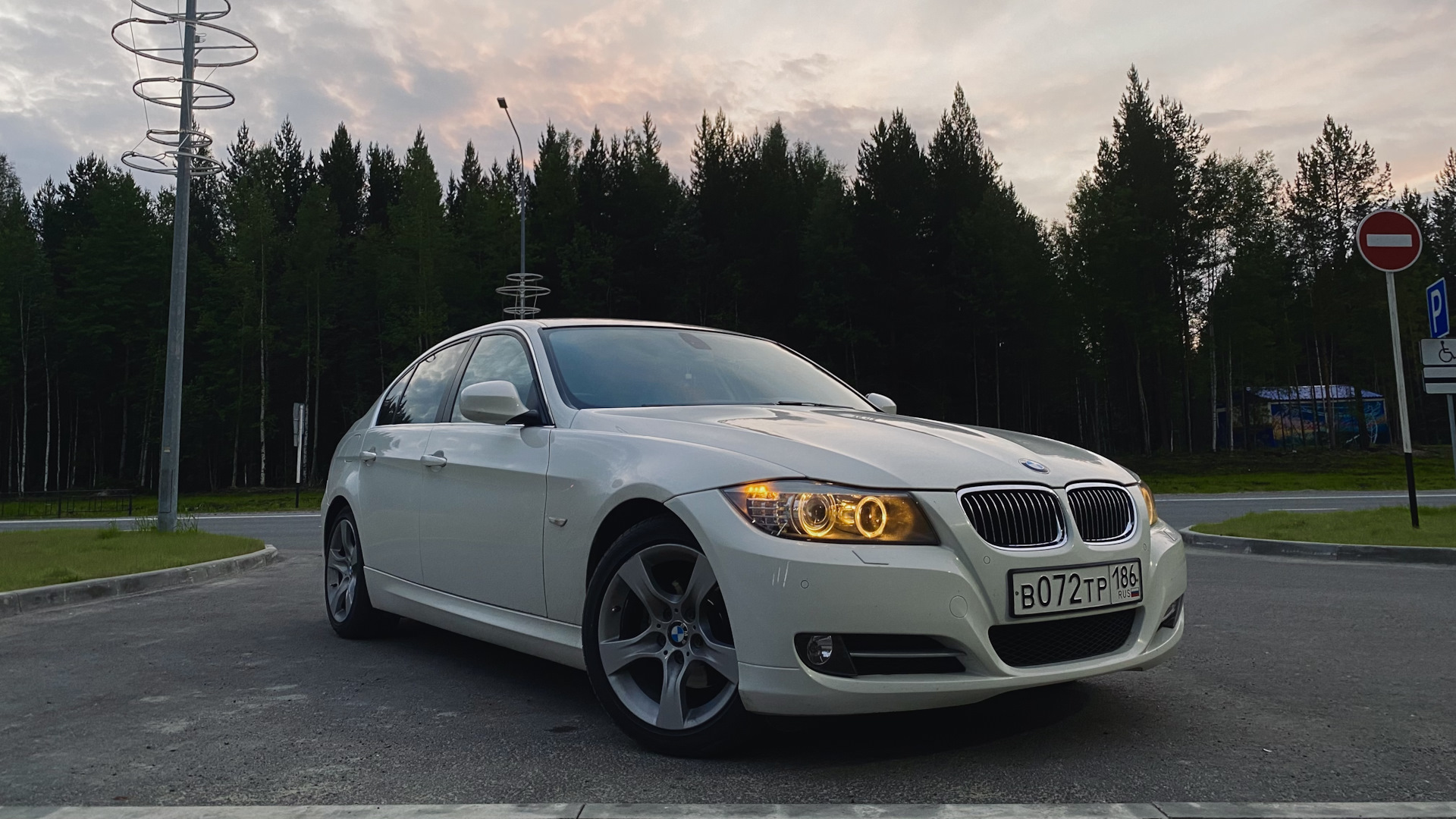 BMW 3 series (E90) 2.0 бензиновый 2011 | Тройка на DRIVE2