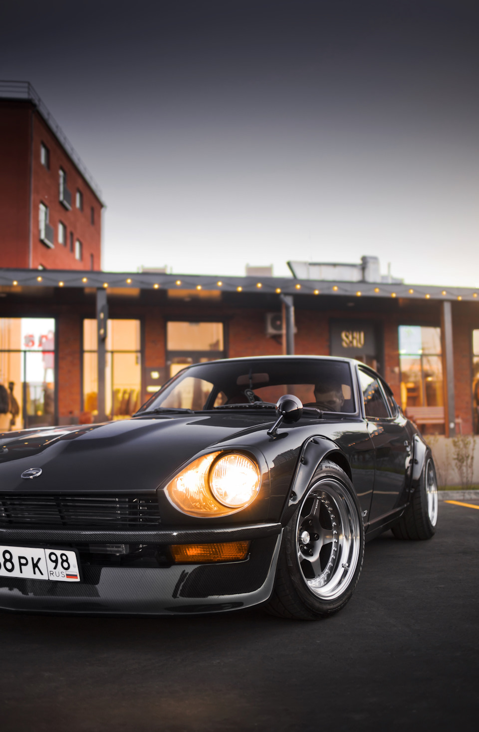 Datsun 240z stance