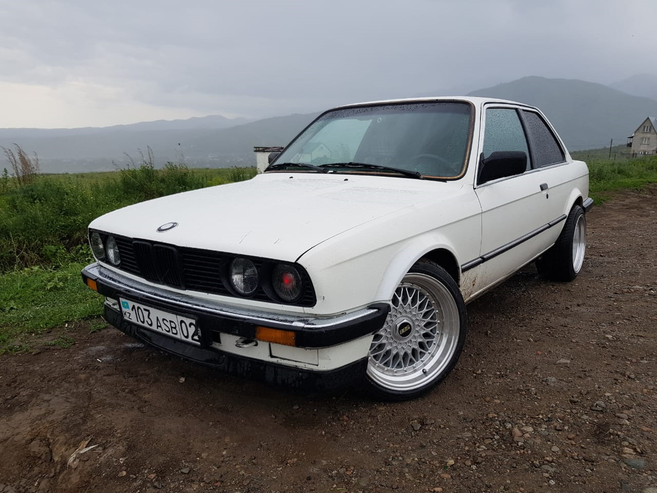 Бмв 1986. БМВ 316 купе 1986. BMW 1986 года. БМВ 1986 купе. BMW 3-Series, 1986 купе.
