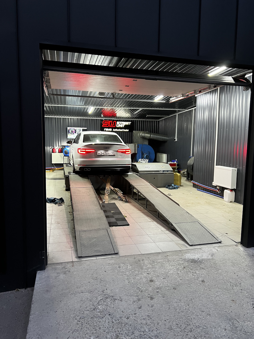 Дизель тянет с низов… — Audi A4 (B9), 2 л, 2017 года | тюнинг | DRIVE2