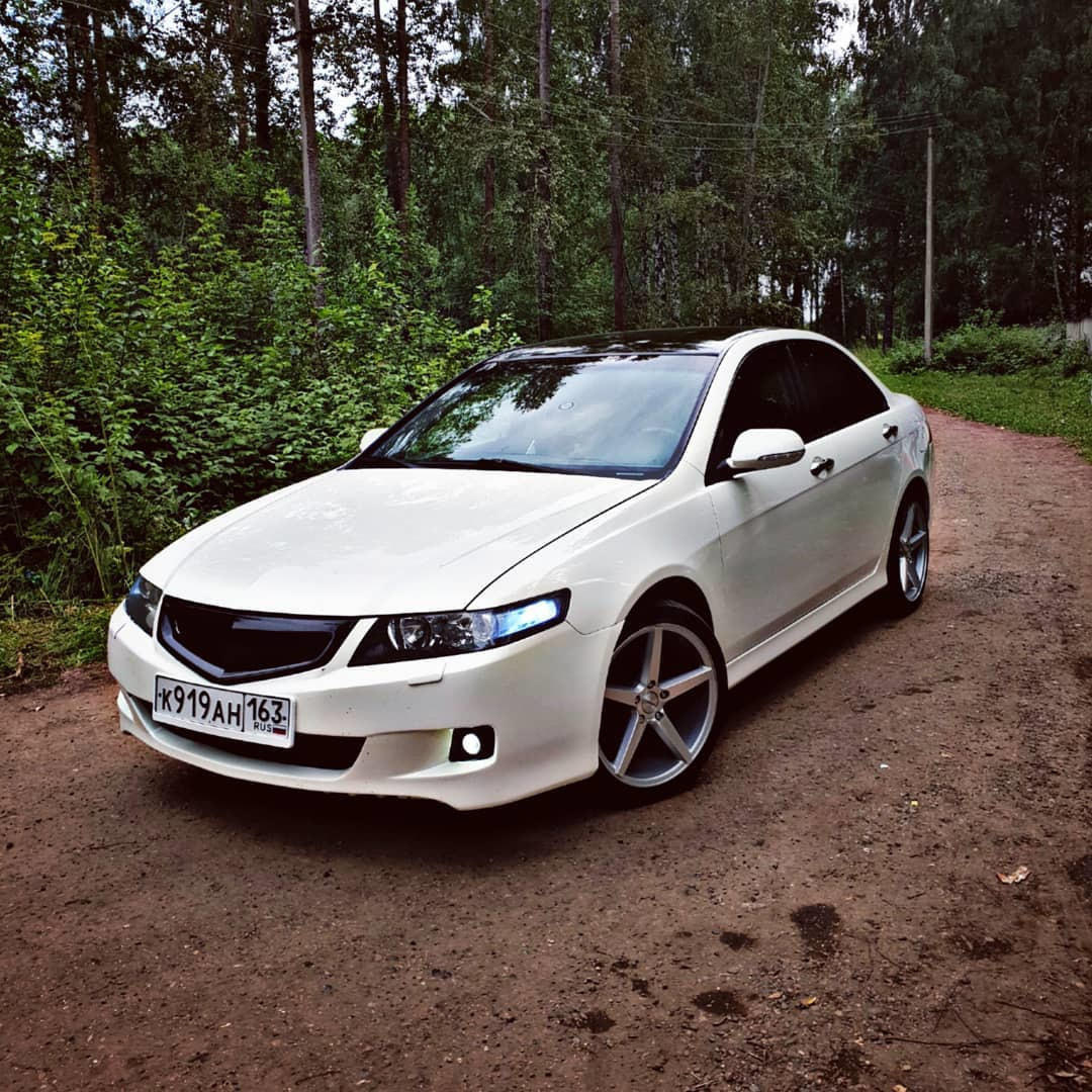 Top accord. Мазда Атенза 2.3. Мазда Атенза 2002 2.3. Mazda Atenza Drive 2 2. Хонда Аккорд 2009 белый.