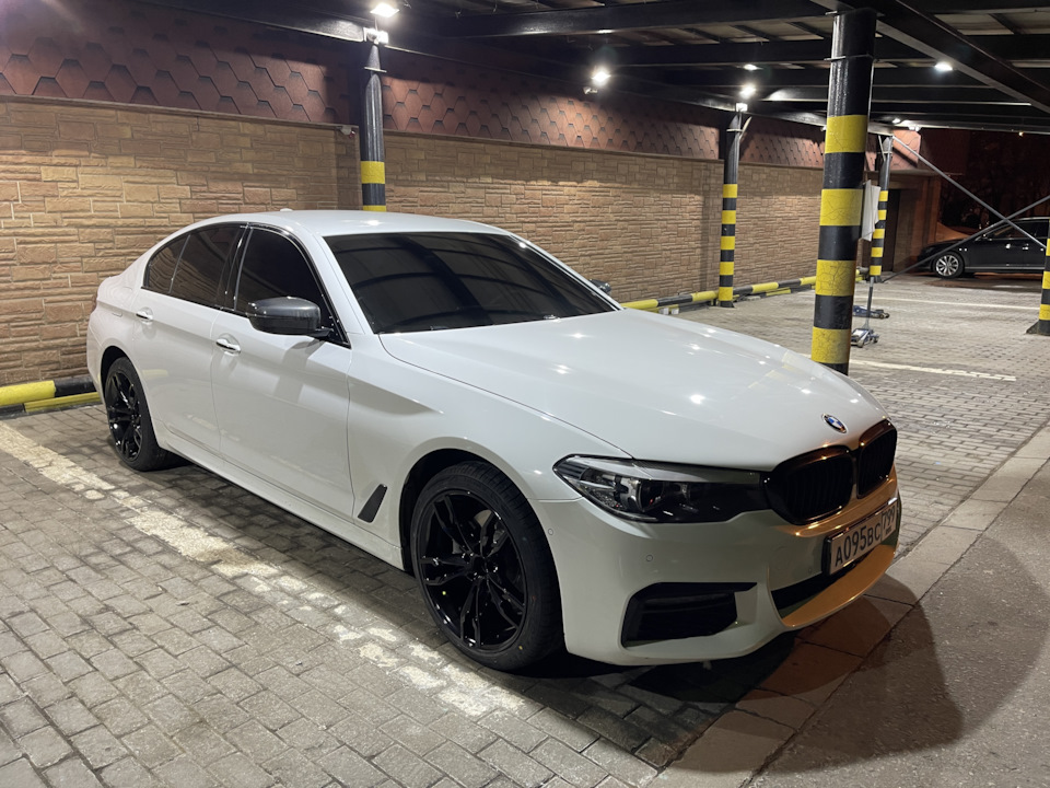 Летние колеса — BMW 5 series (G30), 2 л, 2018 года | колёсные диски ...