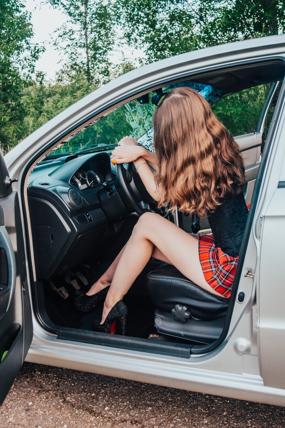 Только в бахилах👌🏻Или как создать уют в салоне авто с Seintex — Chevrolet  Aveo Sedan (1G), 1,4 л, 2011 года | аксессуары | DRIVE2