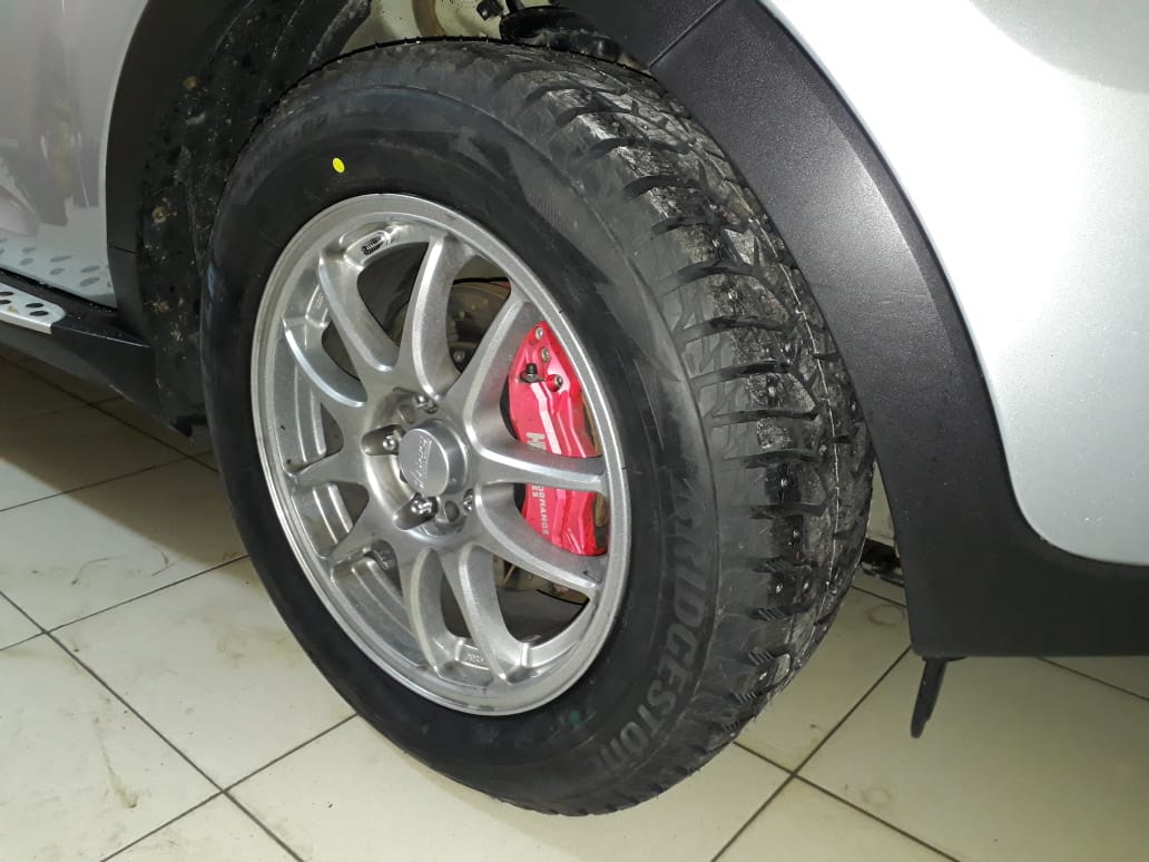 Шина бриджстоун спайк 02. Бриджстоун Спайк 2. Bridgestone Blizzak Spike-02. Bridgestone 215/65r16 98t Blizzak Spike-02 SUV. Бриджстоун r17 Дастер.