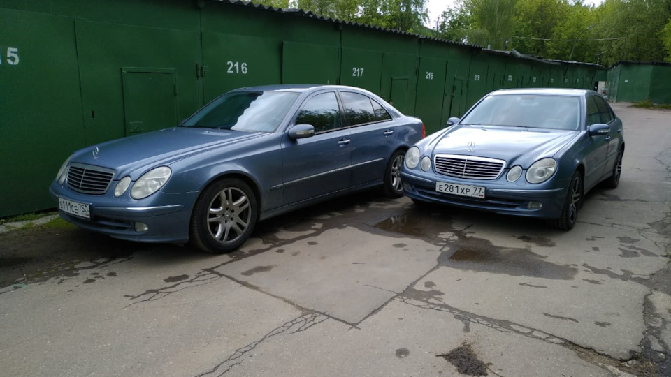 Mercedes-Benz E-Class (W211) 2.6 бензиновый 2003 | Серо- голубой ...