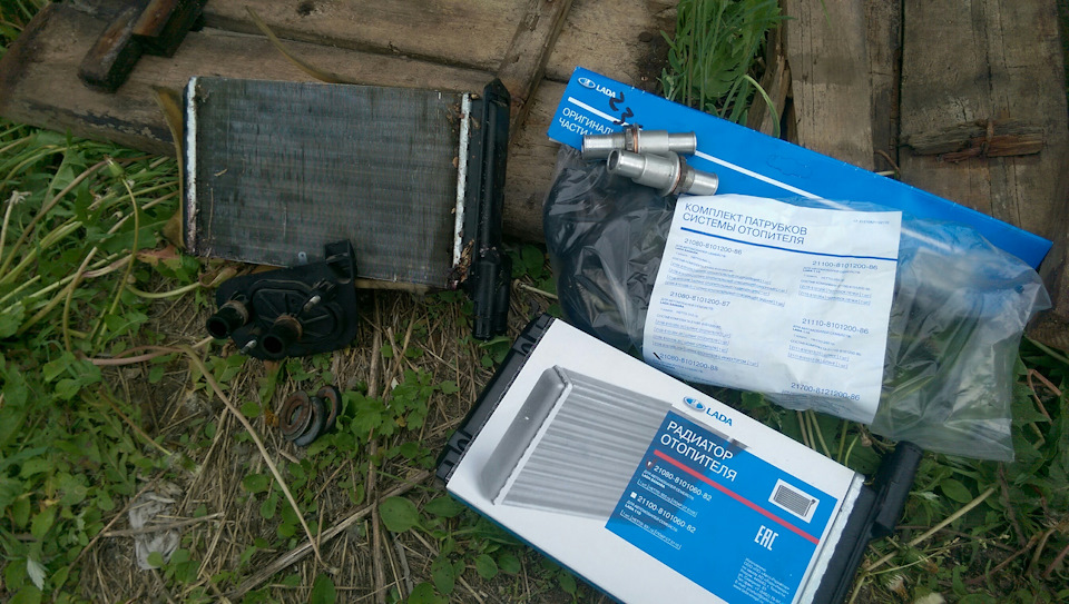 Радиатор печки и штуцера вместо краника — Lada 2114, 1,6 л, 2012 года ...