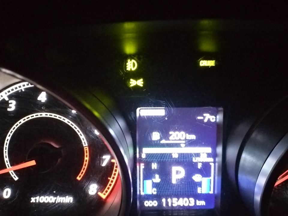 Активировал круиз. — Mitsubishi Outlander XL, 2,4 л, 2011 года ...
