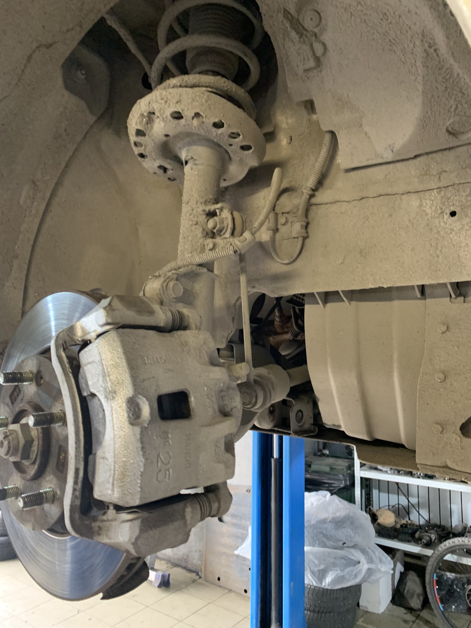 Замена шаровых и сайлентблоки на рычагах задние — DRIVE2