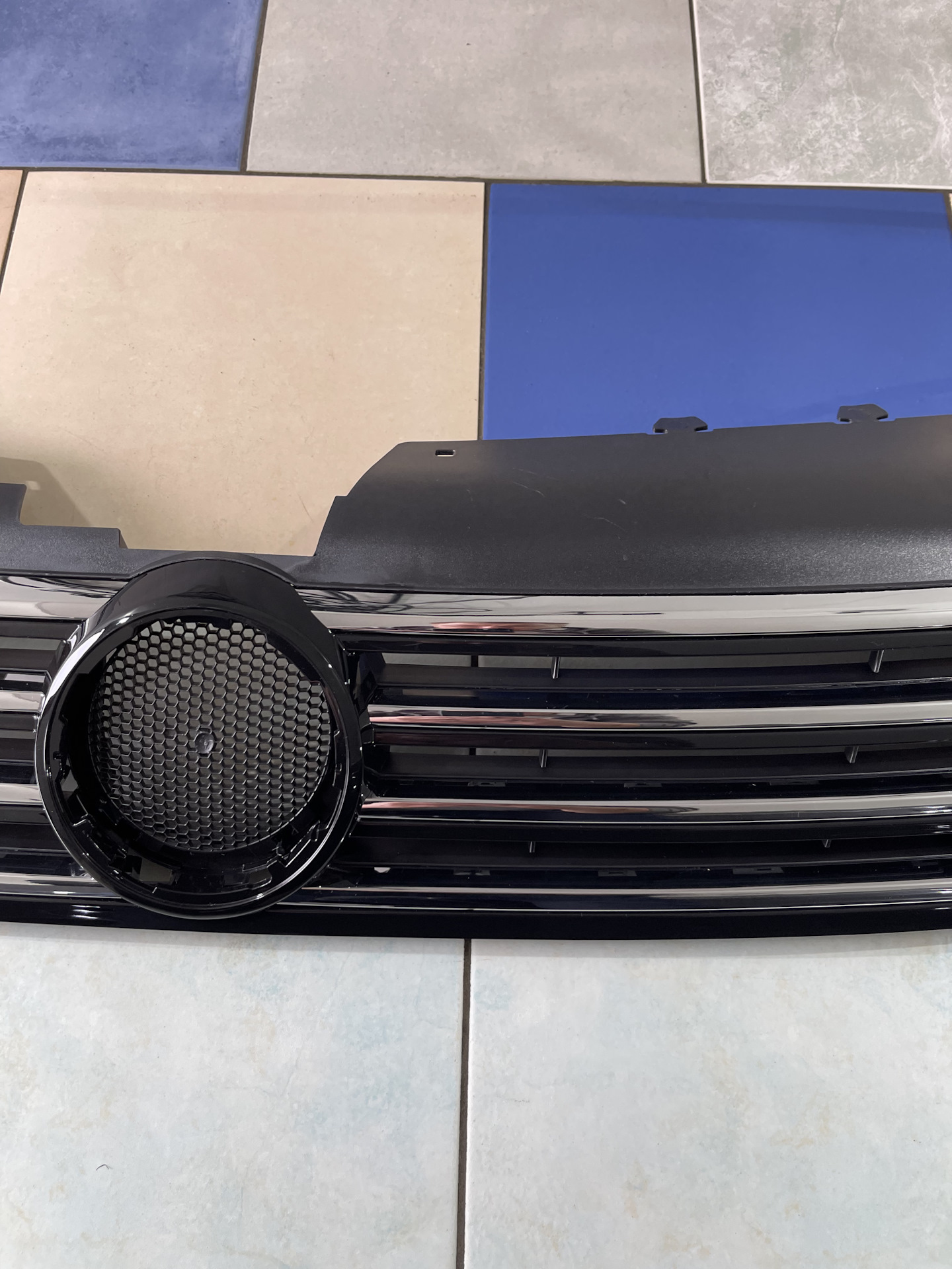 Решетка радиатора HILLPORT — Volkswagen Passat B7, 1,8 л, 2012 года ...