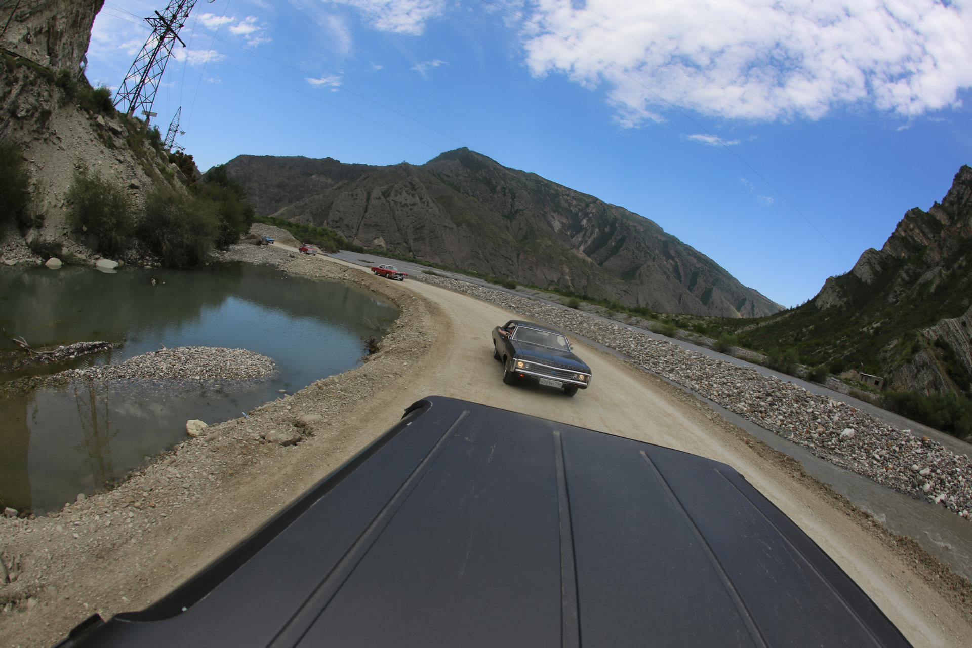 Машина в горах Дагестана