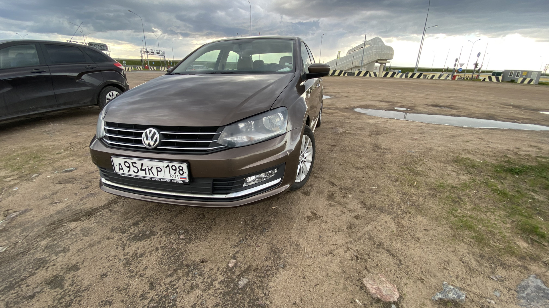 Volkswagen Polo Sedan 1.6 бензиновый 2018 | Шоколад с молоком:) на DRIVE2