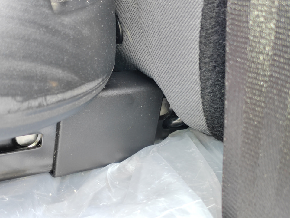 Автокресло поворотное Indigo AERO ISOFIX — Lada Vesta SW (NG), 1,6 л ...
