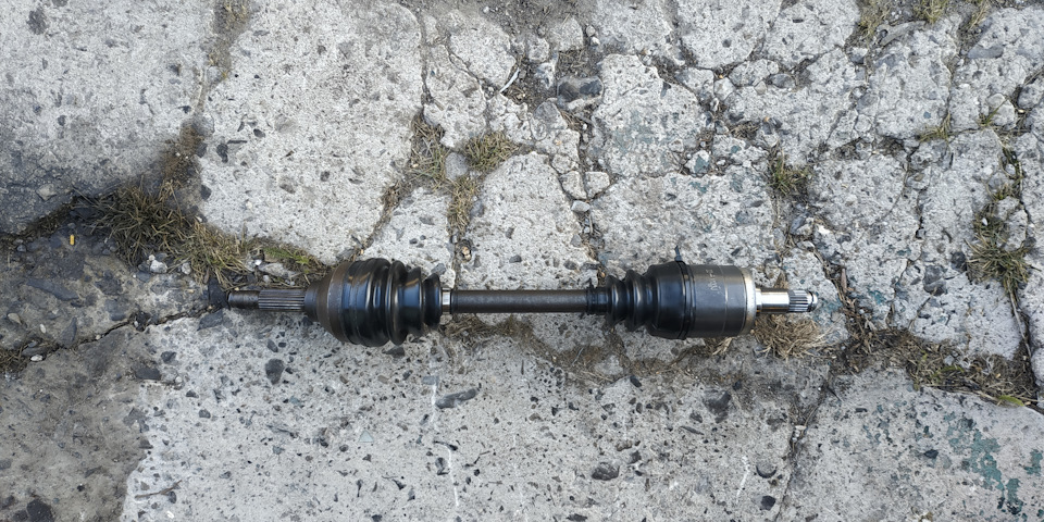 Замена пыльников на ШРУСах и масла в КПП — ЗАЗ 1102, 1,2 л, 2005 года ...