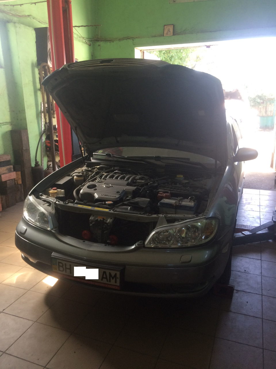 Пыльники гранат + пыльники задних стоек + подшипник натяжного ролика ...