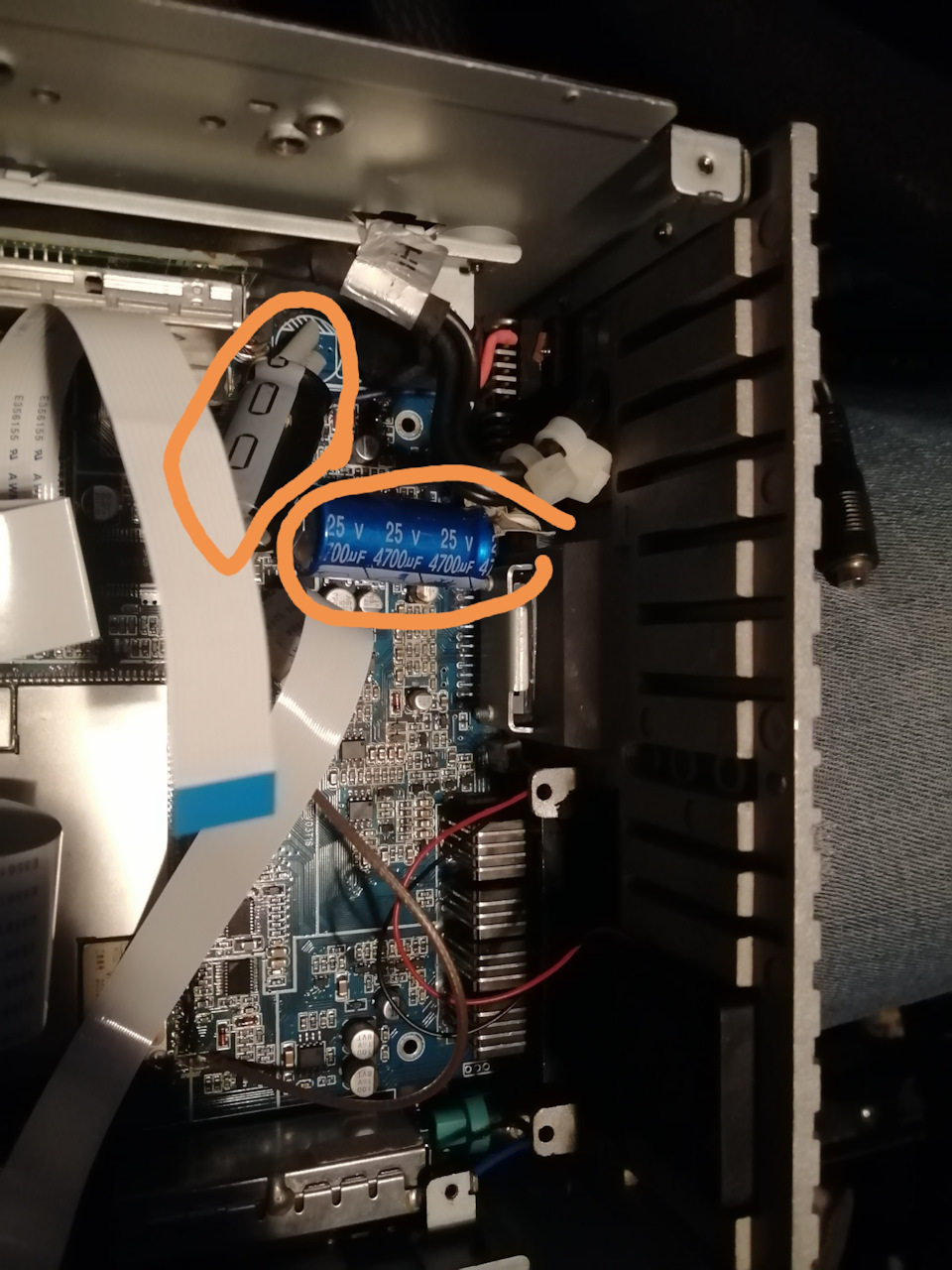 Устранил треск в передних динамиках — Toyota Avensis II, 1,8 л, 2008 ...