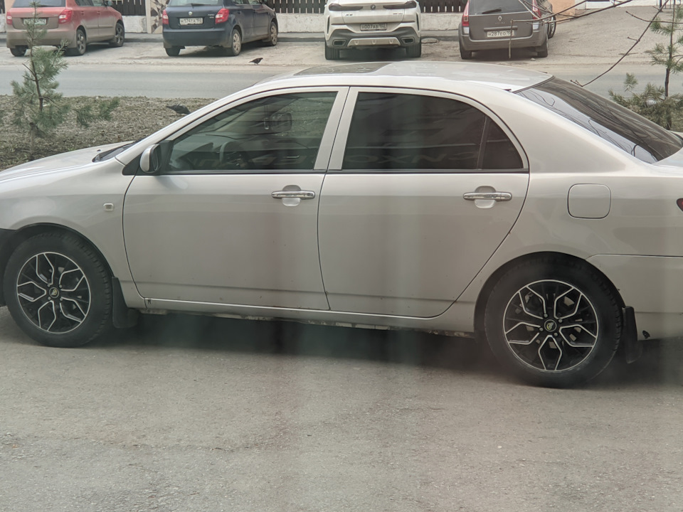 Диск byd f3. Byd f3 диски. родные диски byd f3.