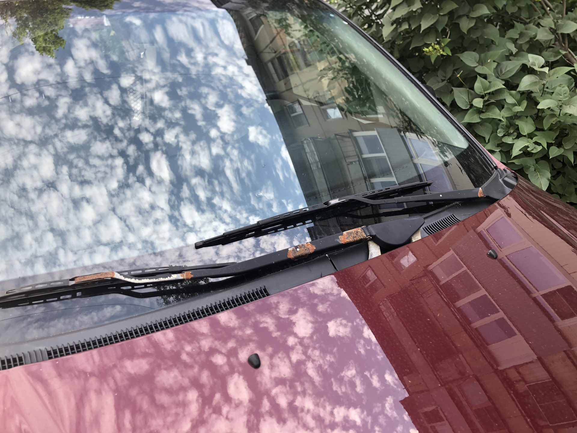 Новые поводки щеток стеклоочистителя — Hyundai Trajet, 2 л, 2006 года ...