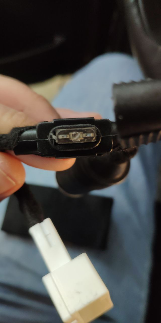 Подключение видео регистратора к плафону освещения — KIA Ceed (2G), 1,6 ...