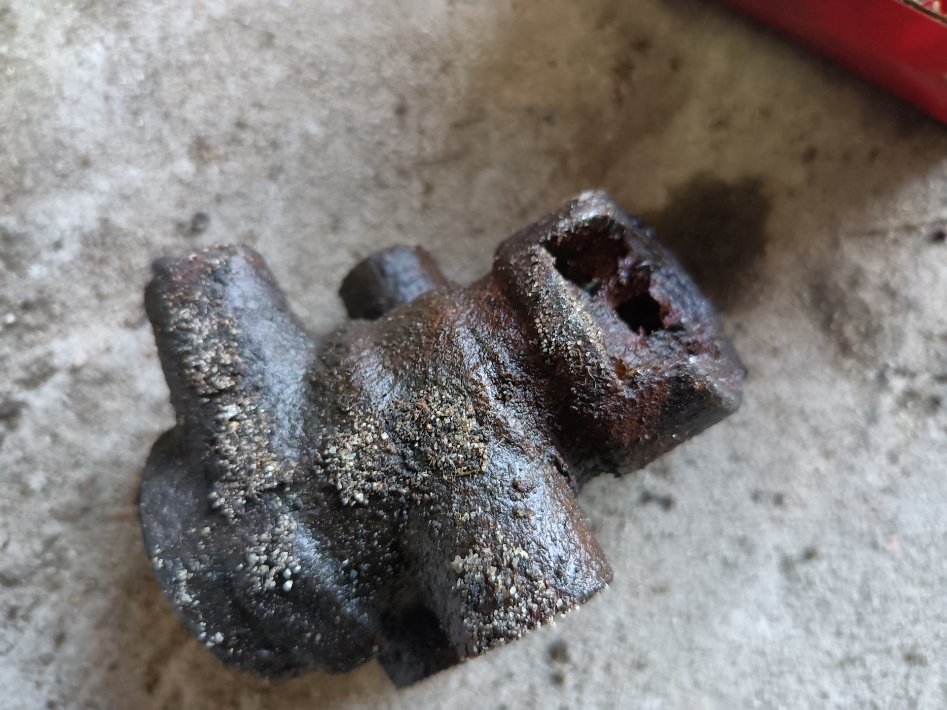 Утечка тормозной жидкости — Lada 2106, 1,6 л, 1997 года | своими руками ...