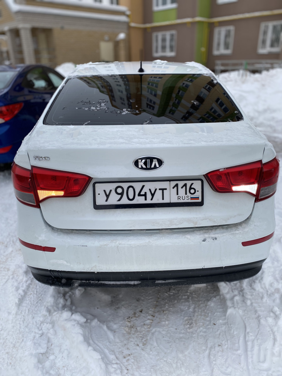 4 Замена ламп заднего хода — KIA Rio (3G), 1,6 л, 2015 года | тюнинг |  DRIVE2