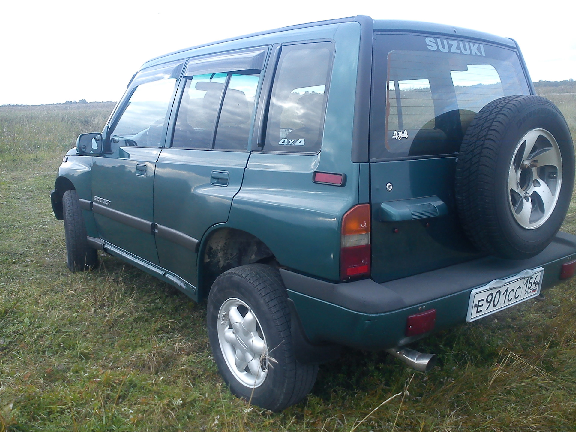 Сузуки Сайдкик 1997. Suzuki Sidekick 1.6. Suzuki Sidekick i. Сузуки list 1990.