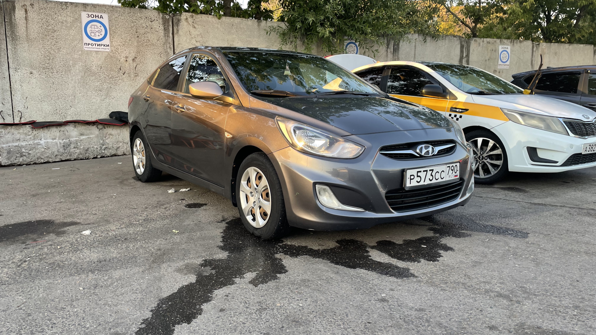 Hyundai Solaris 1.4 бензиновый 2011 | Самолёт Москва - Ростов на DRIVE2