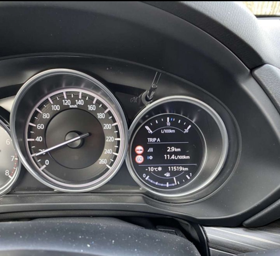 Значки мазда сх5. Мазда cx5 индикатор давления в шинах. Тахометр Мазда сх5. Мазда 3 2018 года индикатор давления в шинах. Mazda CX 5 одометр.