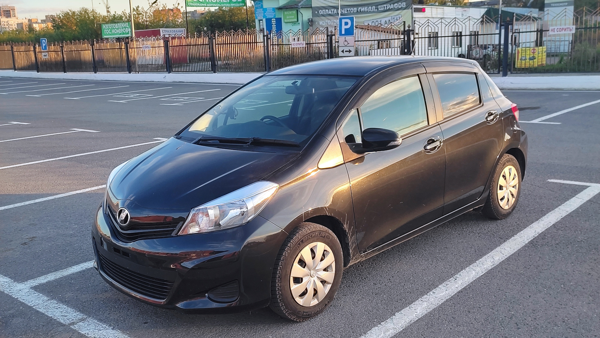 Toyota Vitz (130) 1.0 бензиновый 2013 | на DRIVE2