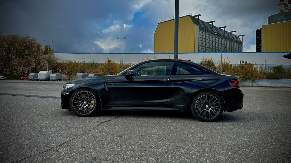 BMW M2 Competition episode F87