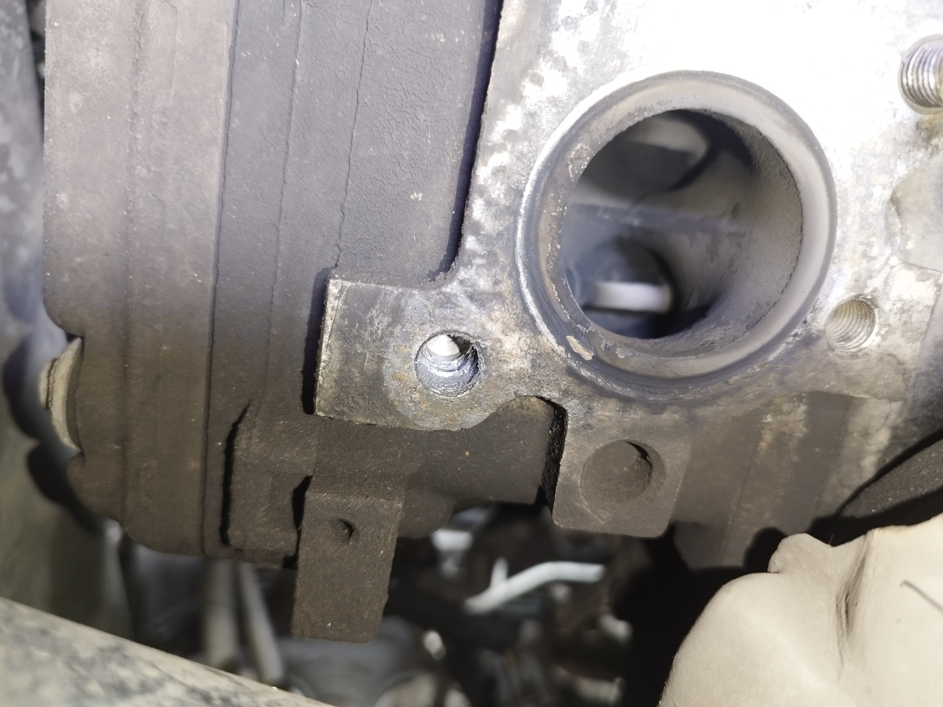 Вырвал шпильку выпускного коллектора! — Subaru Outback (BP), 2,5 л ...