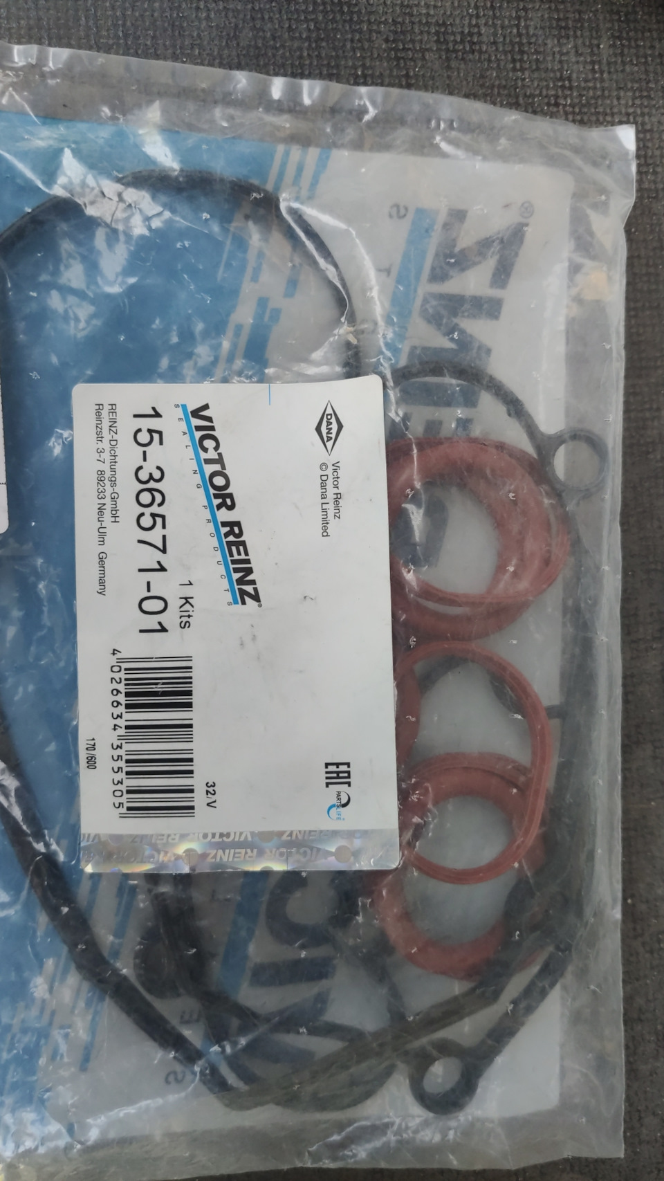 Заодно прикупил себе комплект прокладок для впускного коллектора . VICTOR REINZ 153657101 — Ford Mondeo IV. Запчасти на фото: 153657101