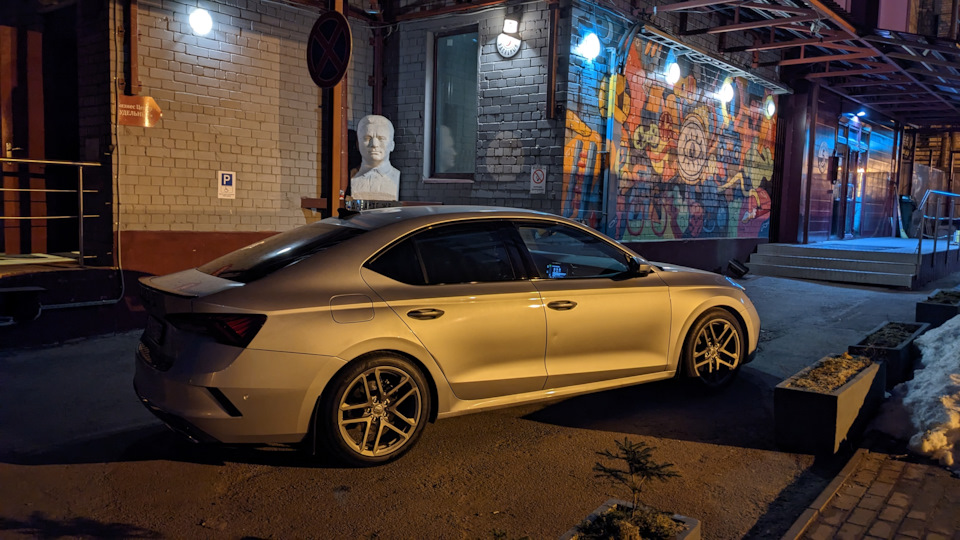 Skoda Octavia ширпотреб на балке