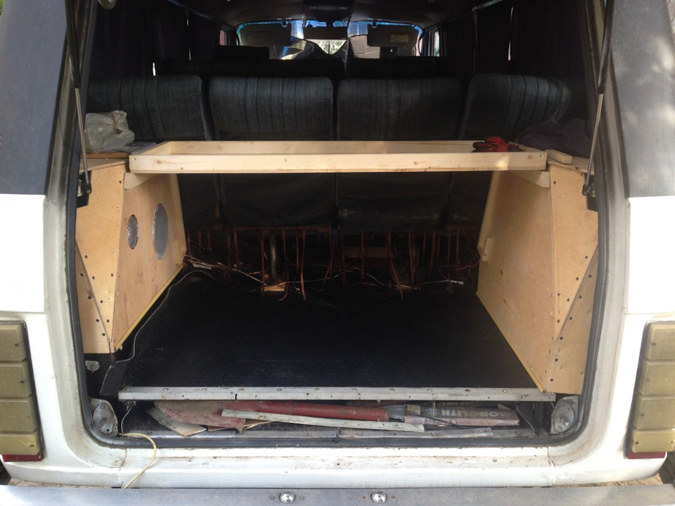 Фото в бортжурнале РАФ 2203