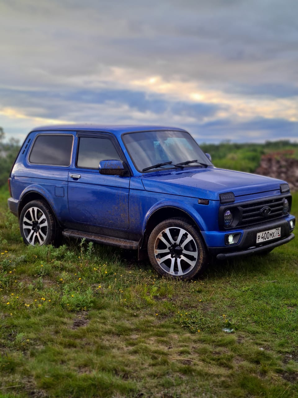 Нива обычная. Лада 4x4. Lada 4x4 316. Лада 4x4 линейка. Нива 4x4 за 1005000.