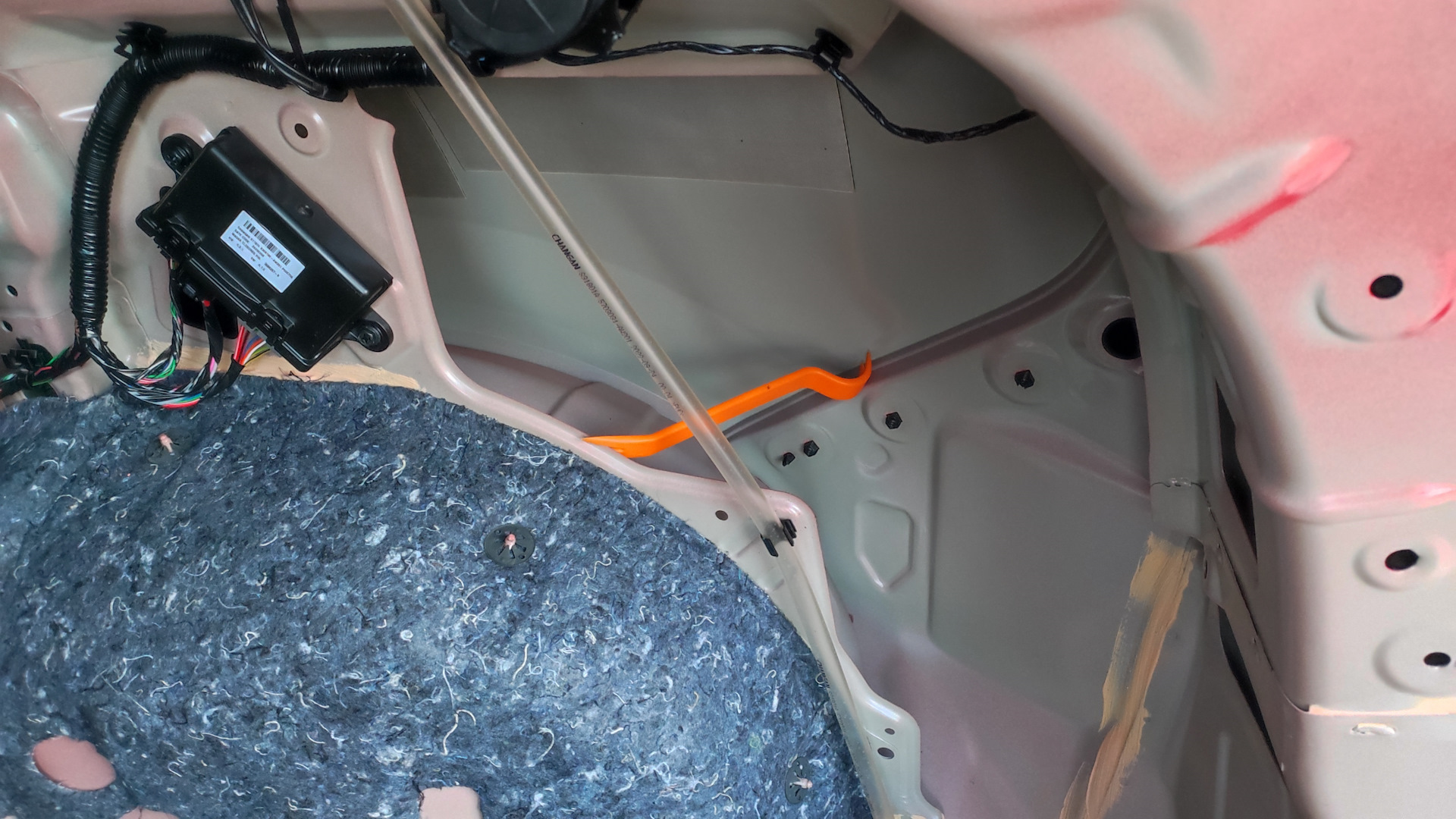 Ширина ниши крыла наглядно — Changan CS55 Plus (2G)