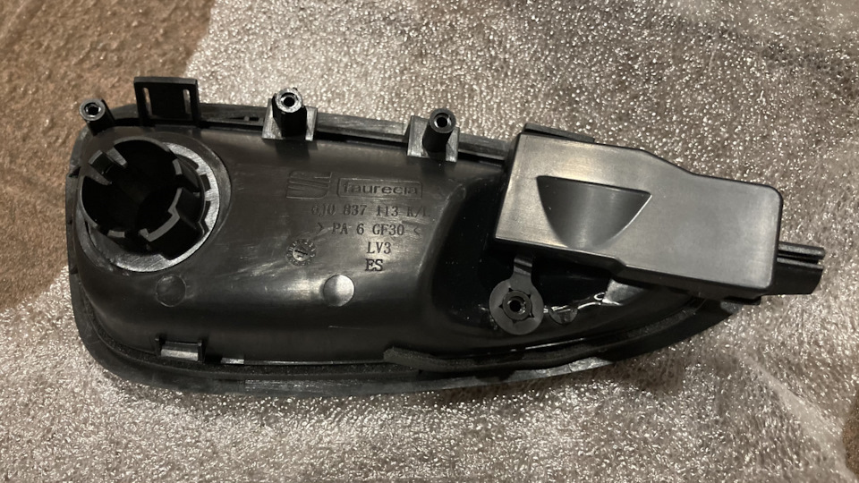 Инструкция Замены ручки водителя в салоне Seat Ibiza 6J 6j0837113aah1 ...