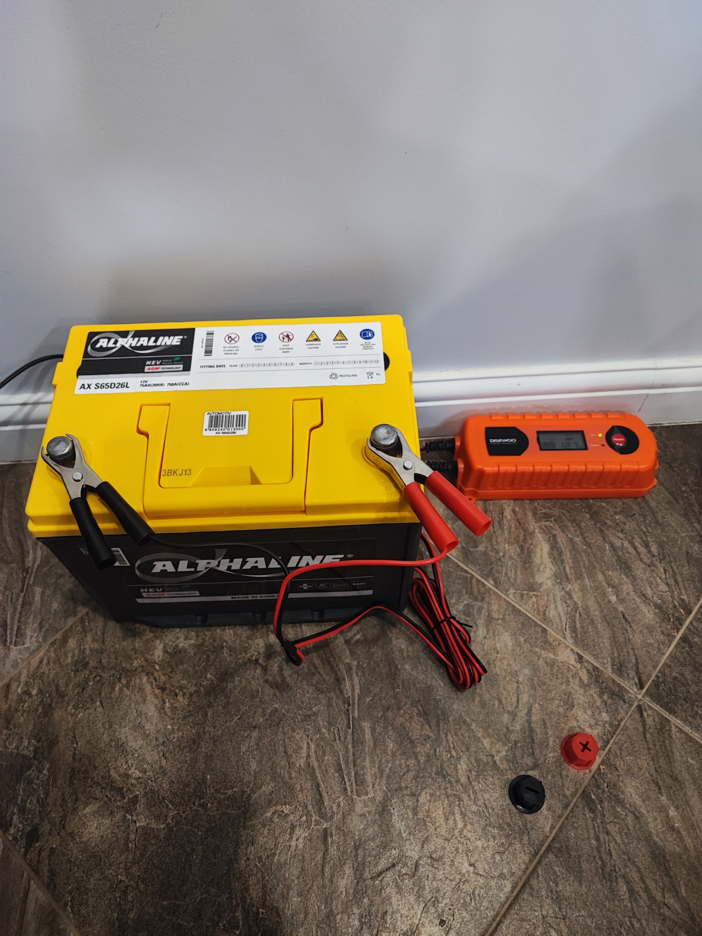 #69 АКБ решил поменять (Alphaline agm ax d26l 75) — Infiniti FX (2G), 5 ...