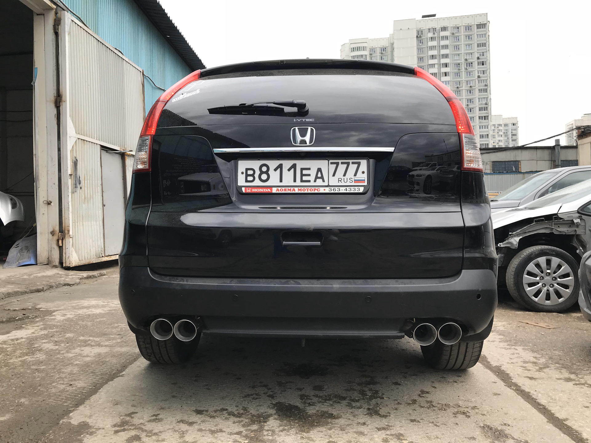 Тюнинг выхлоп хонда. Выхлоп Honda CRV 3. Двойной выхлоп Хонда СРВ 3. Двойной выхлоп на Honda CRV 2. Хонда ЦРВ 3 двойной выхлоп.