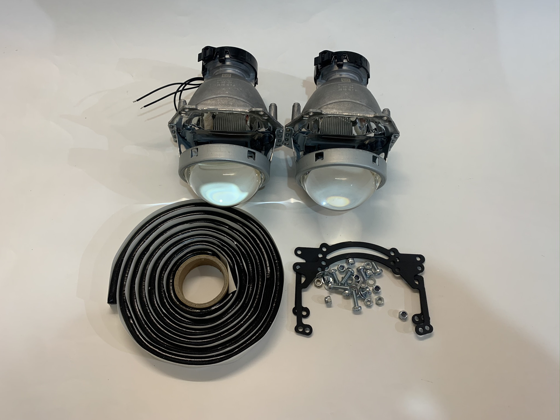 Ремкоплекты для замены штатных ксеноновых/галогеновых линз Toyota ...