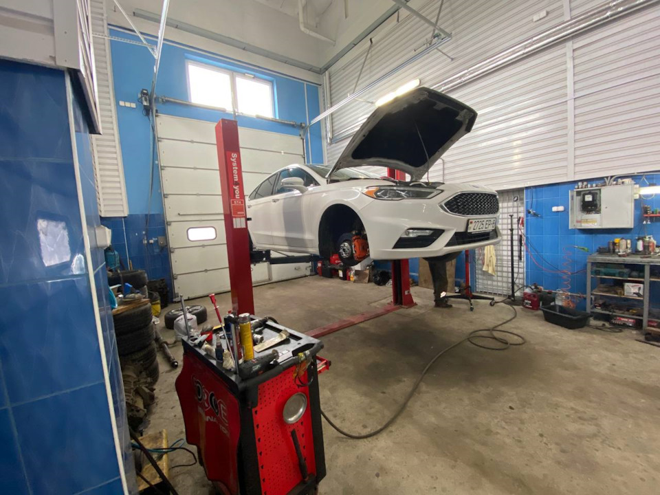 Замена пыльника внешнего шруса — Ford Fusion (2G), 2,7 л, 2017 года ...