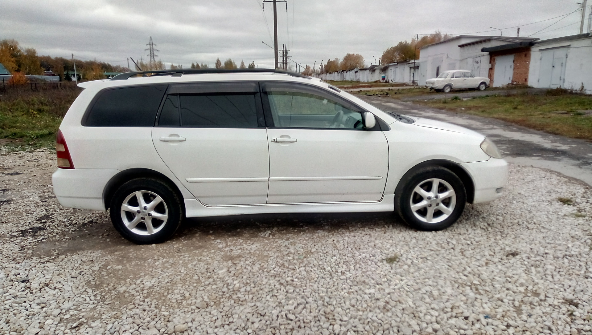 Toyota Fielder 2001