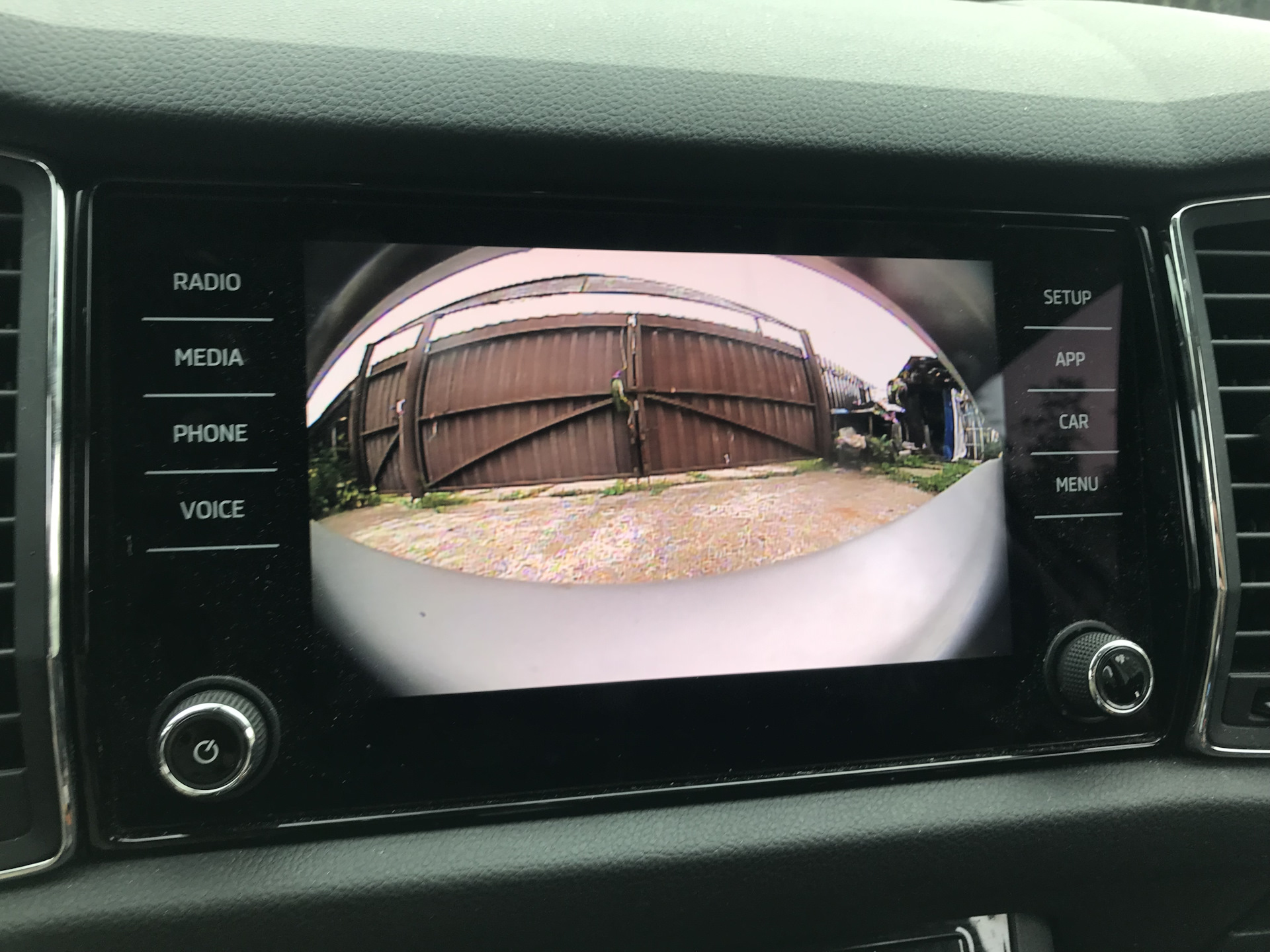 установка передней камеры