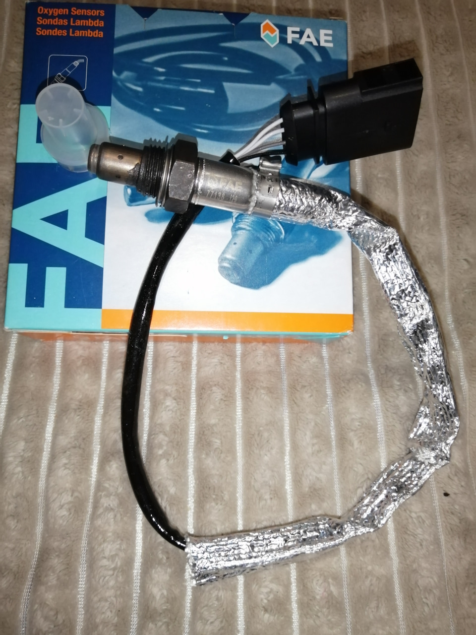 FAE 77138 — Volkswagen Golf Mk4. Запчасти на фото: 77138