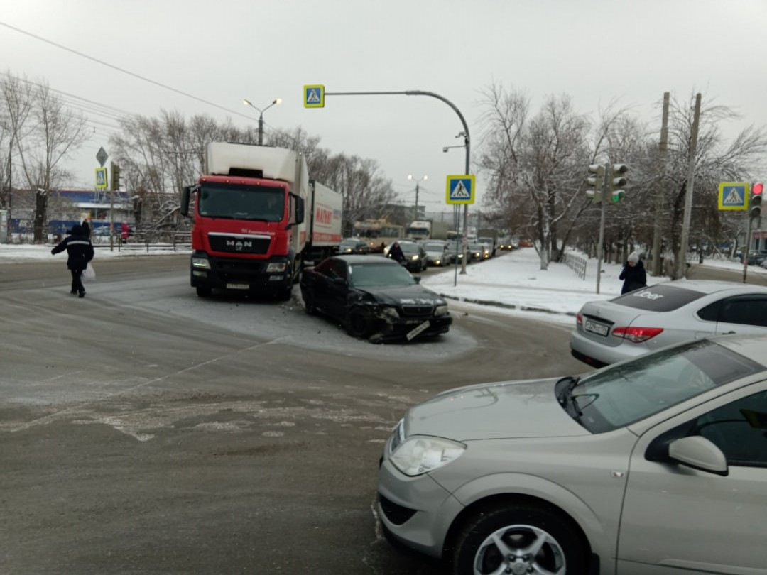 Минус один — Toyota Chaser (100), 2 л, 1998 года | ДТП | DRIVE2