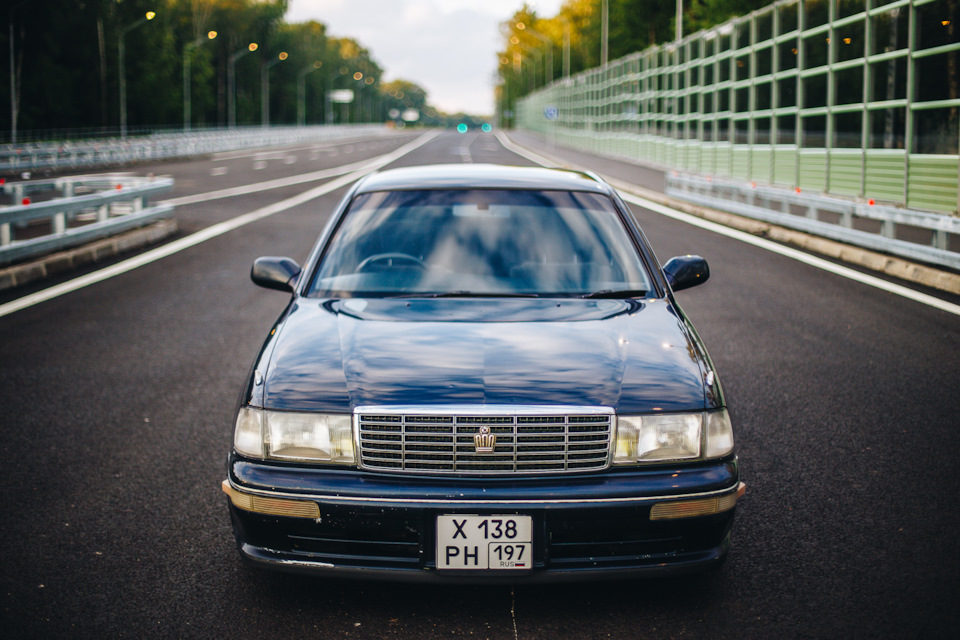 Toyota Crown s140