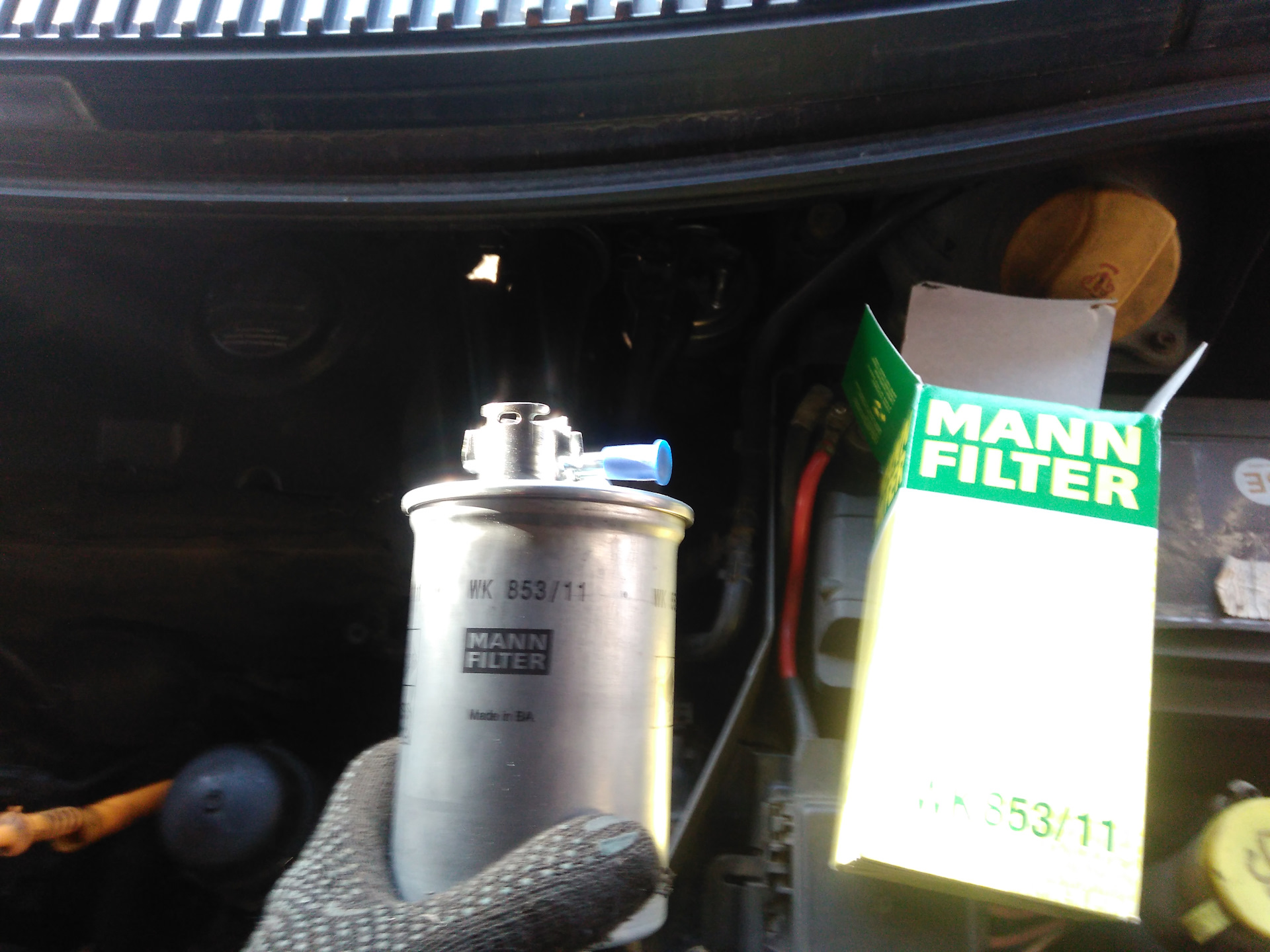 Топливный фильтр форд транзит 2.2 дизель. Фильтр топливный Форд галакси 2005. Топливный фильтр Форд галакси 2005 бензин 2 литра. Фильтр топливный Форд галакси дизель. Топливный фильтр Форд Транзит 2.2 Манн фильтр.
