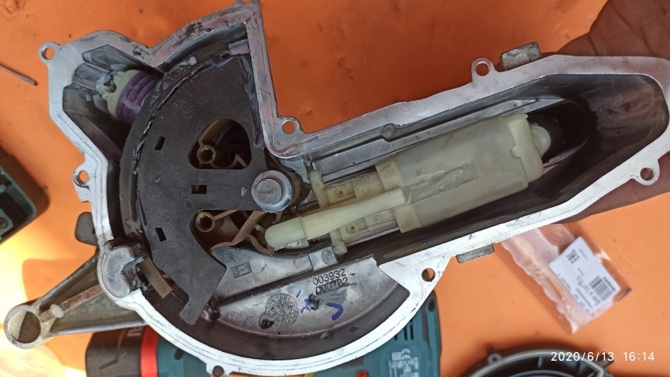 Фото в бортжурнале Lada Vesta SW (1G)