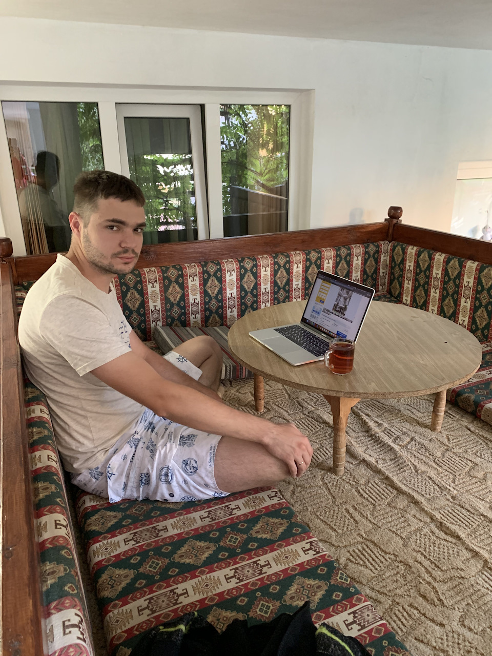 Ищу гостиницу, за кружечкой горячего чая. — Subaru Outback (BR)