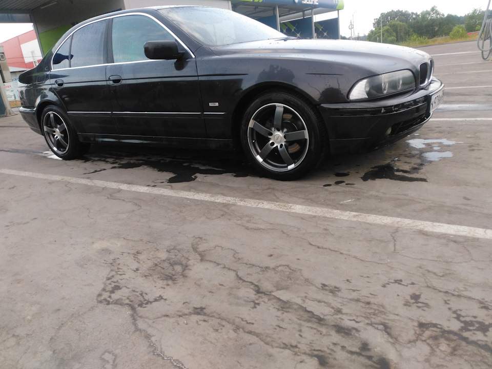 Фото в бортжурнале BMW 5 series (E39)