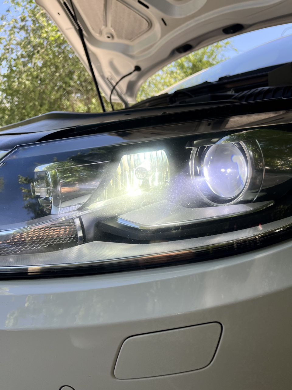 Замена галогеновых ламп, освещения поворота, на диодные. — Volkswagen ...